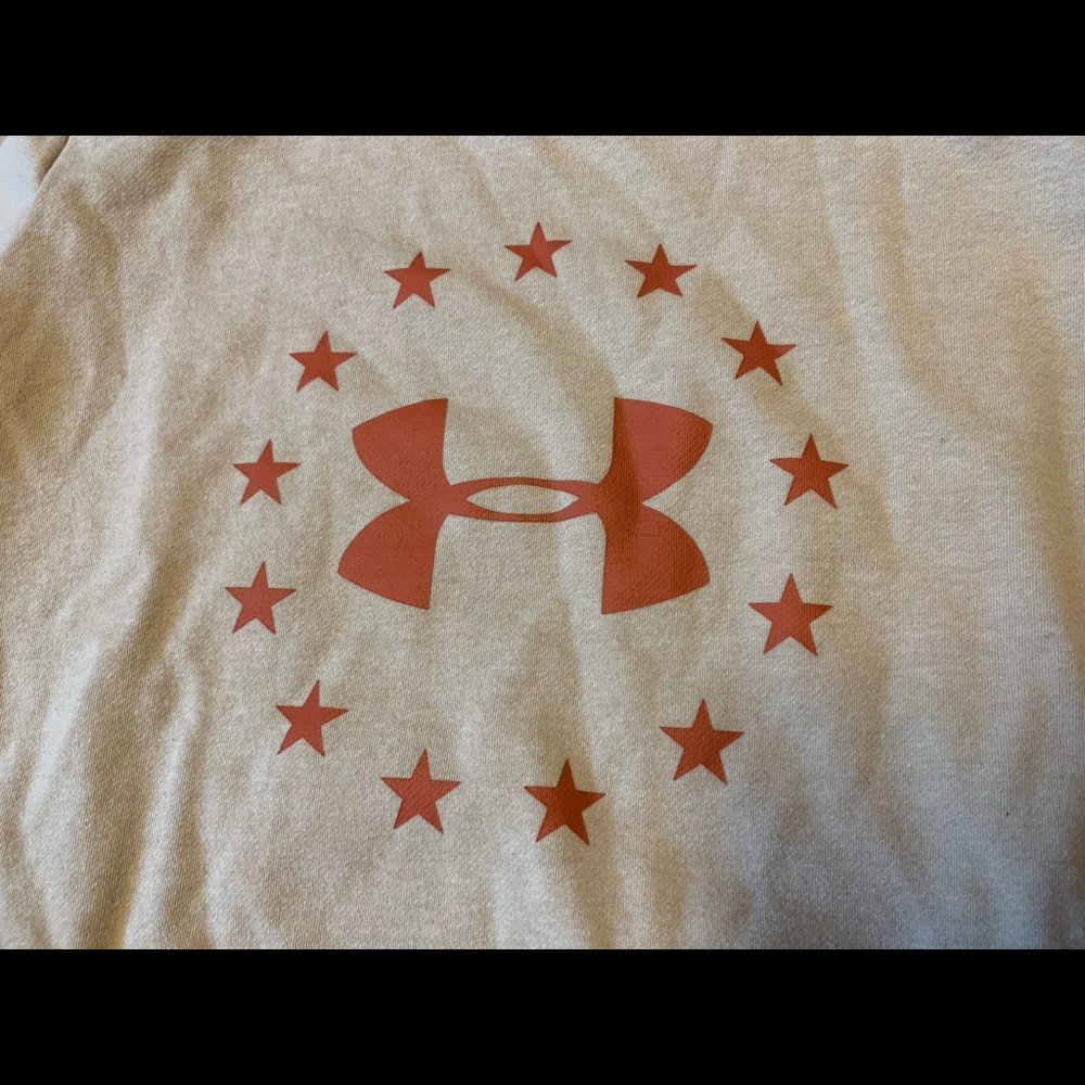 Under Armour pullover - Picture 2 of 3